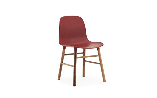 Normann Copenhagen - Form Stuhl mit Holzgestell - rot - Walnuss - Simon Legald - Design - Esszimmerstuhl - Küchenstuhl - Speisezimmerstuhl