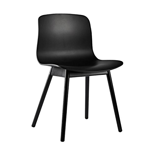 HAY About a Chair 12 Stuhl, schwarz Gestell Eiche schwarz gebeizt mit Kunststoffgleitern