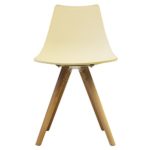 Scandi Retro Stil Designer Kunststoff Stuhl mit Beine aus Holz, vanille, H: 82cm W: 47.5cm D: 44cm. SEAT HEIGHT 48CM