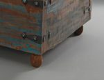 SalesFever® Holz-Truhe, Couchtisch, Holztisch aus hochwertigem recyceltem Holz, 110 x 60 x 45 cm, massiver Wohnzimmer-Tisch mit 3 Deckel + 1 Schublade