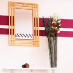 Relaxdays Spiegel aus Kiefernholz H x B x T: ca. 70 x 50 x 2 cm Wandspiegel fürs Bad zum Aufhängen großer Badezimmerspiegel mit Rahmen aus Holz als Badspiegel und Deko-Spiegel Holzrahmenspiegel, natur