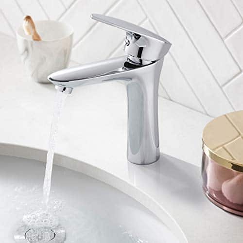 Wasserhahn Bad Einhebel Mischbatterie Waschtischarmatur Weiße Armatur Waschbecken für Badezimmer Einhebel-Waschtischmischer chrom